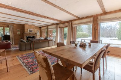 chalet 6 Rooms for sale on CHAMONIX MONT BLANC (74400) Sale Chalet Chamonix-Mont-Blanc 6 Rooms 231 m²