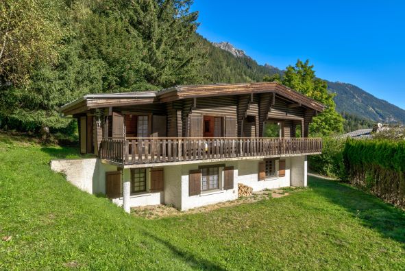 Sale House Chamonix-Mont-Blanc 6 Rooms 156 m²