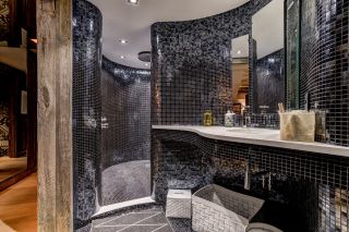 chalet 10 Rooms for sale on CHAMONIX MONT BLANC (74400)