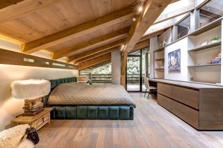 chalet 10 Rooms for sale on LES HOUCHES (74310)