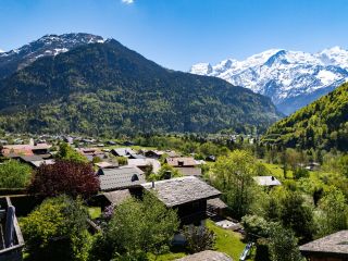 chalet 5 Rooms for sale on SERVOZ (74310)