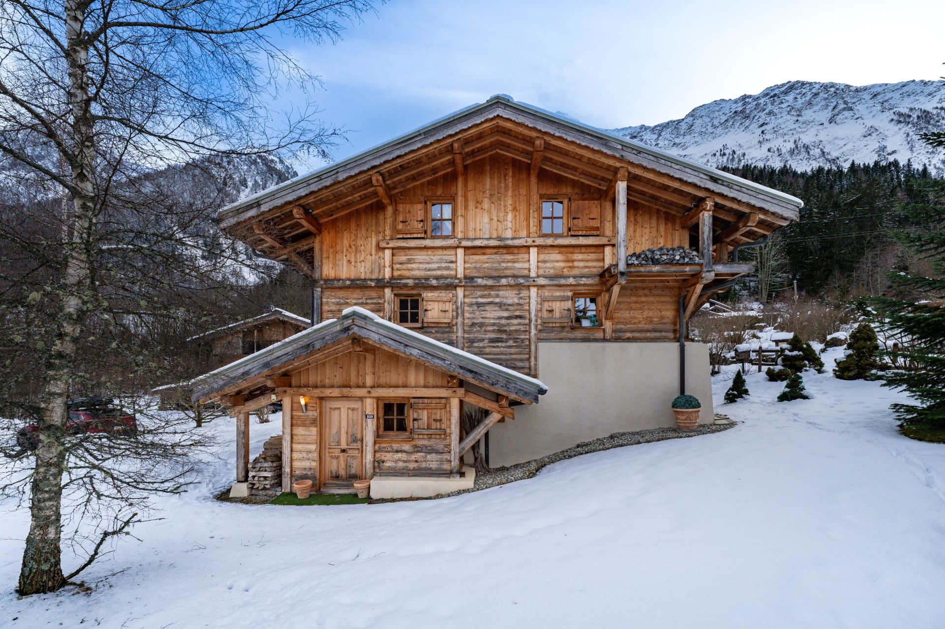 chalet 4 Rooms for sale on LES HOUCHES (74310)
