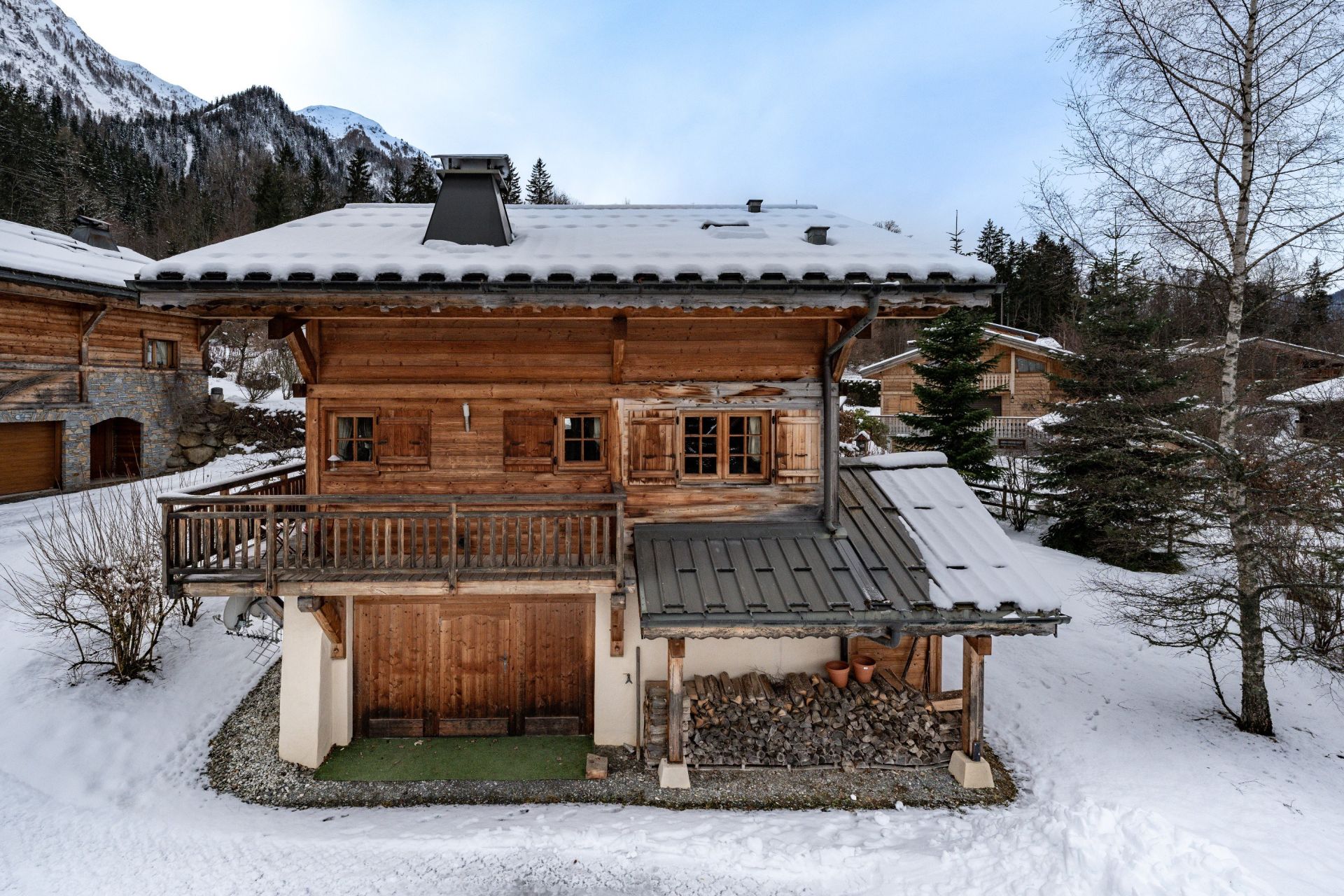 chalet 4 Rooms for sale on LES HOUCHES (74310)