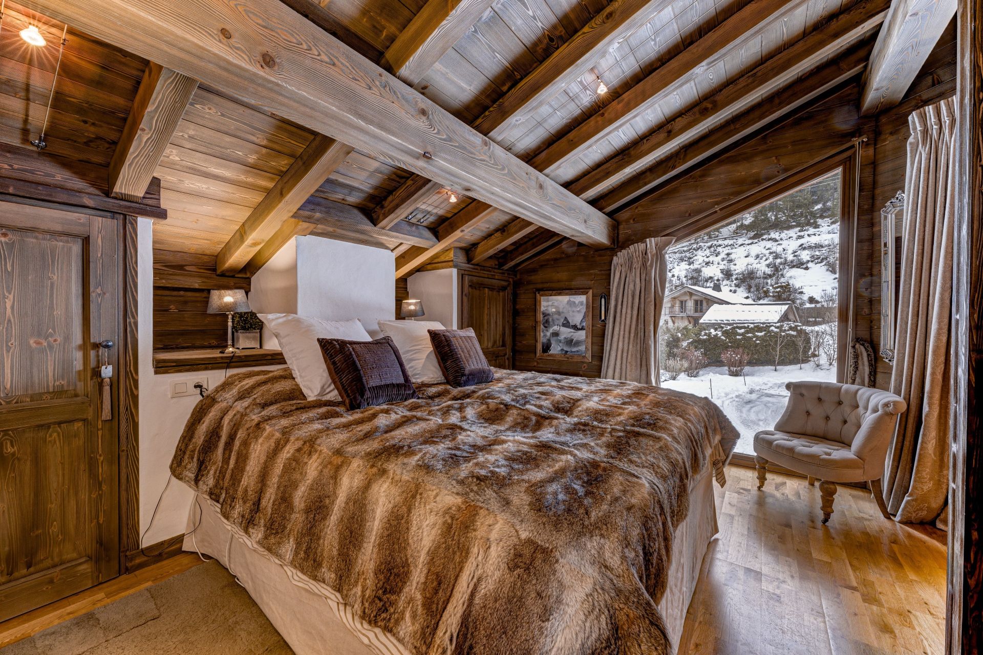 chalet 4 Rooms for sale on LES HOUCHES (74310)