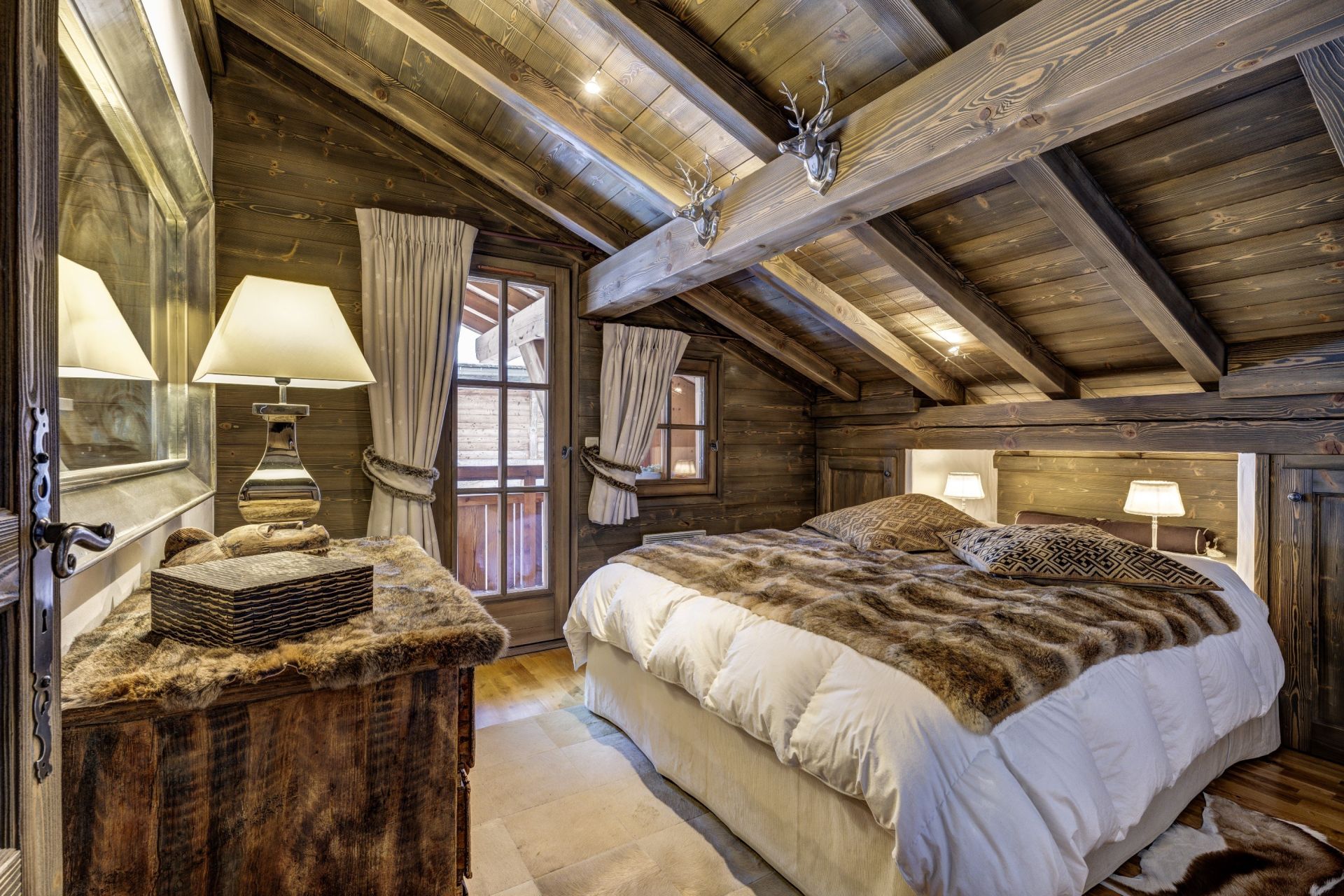 chalet 4 Rooms for sale on LES HOUCHES (74310)