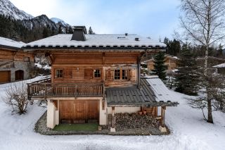 chalet 4 Rooms for sale on LES HOUCHES (74310)