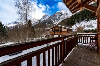 chalet 4 Rooms for sale on LES HOUCHES (74310)