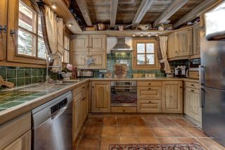chalet 4 Rooms for sale on LES HOUCHES (74310)