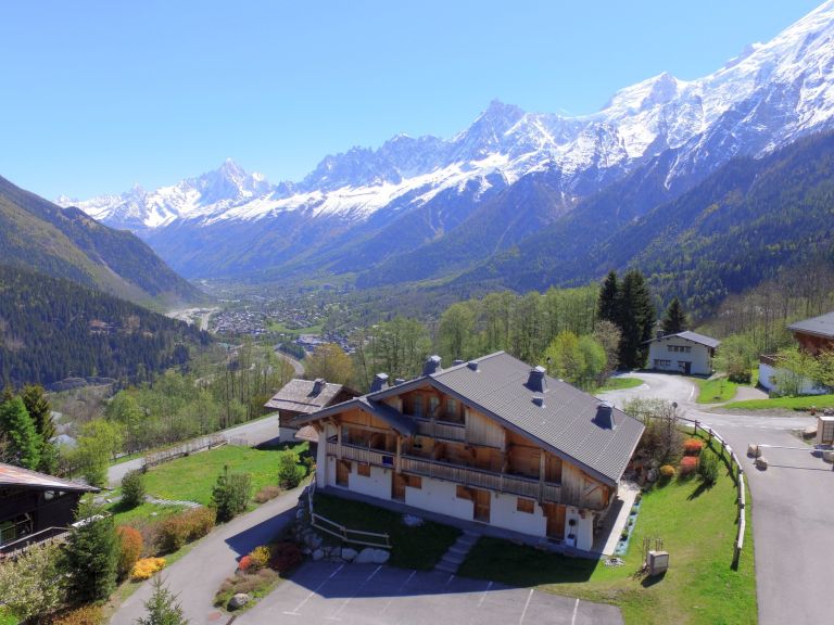 apartment 5 Rooms for sale on LES HOUCHES (74310)