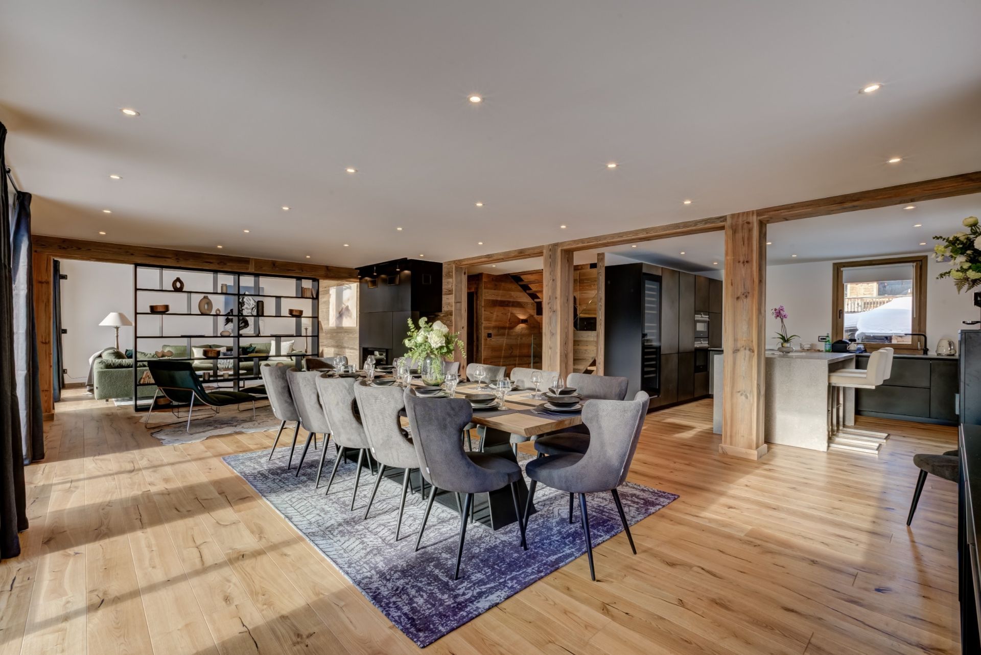 chalet 10 Rooms for sale on ARGENTIERE (74400)