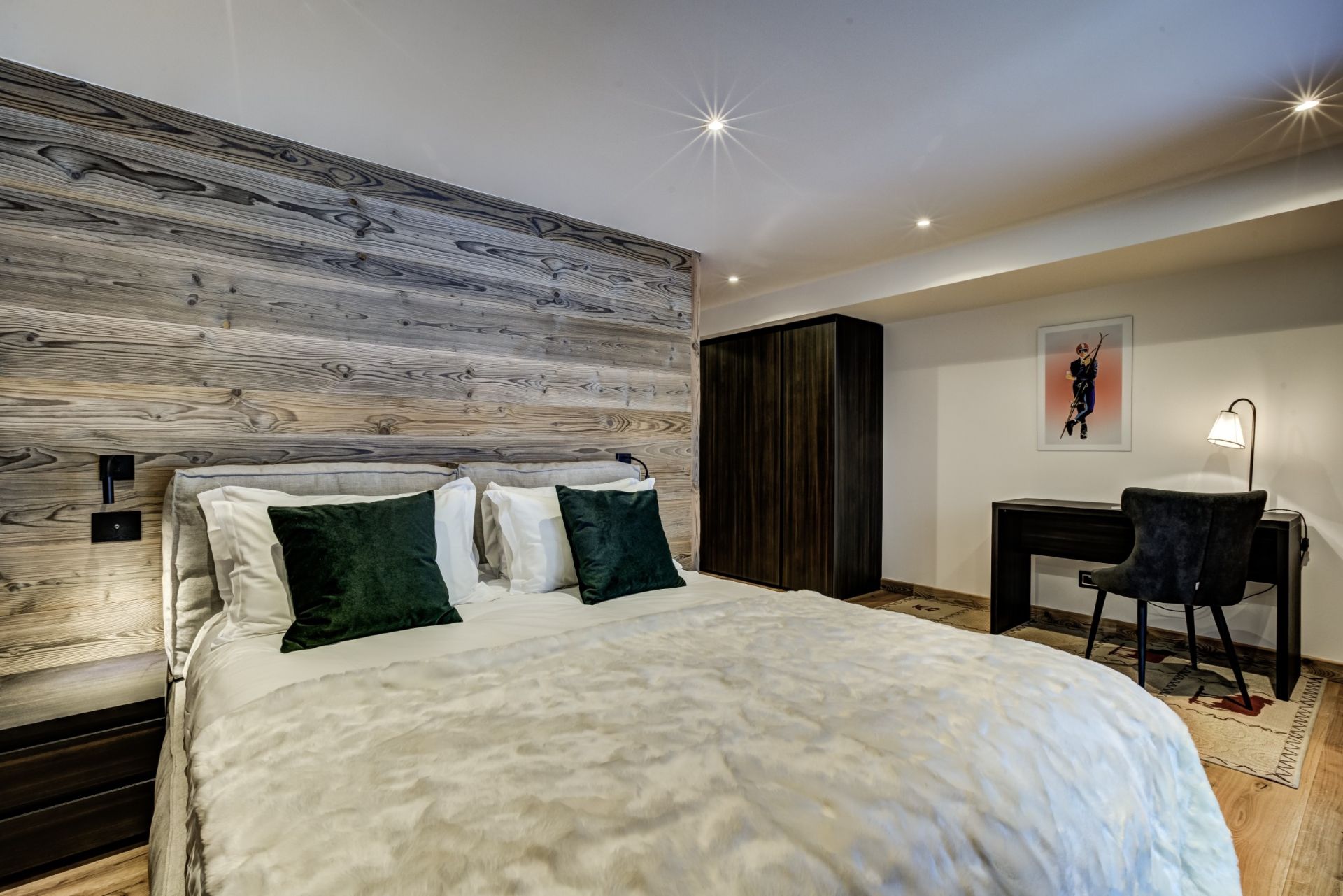 chalet 10 Rooms for sale on ARGENTIERE (74400)