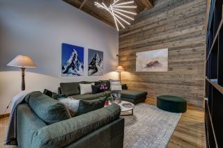 chalet 10 Rooms for sale on ARGENTIERE (74400)