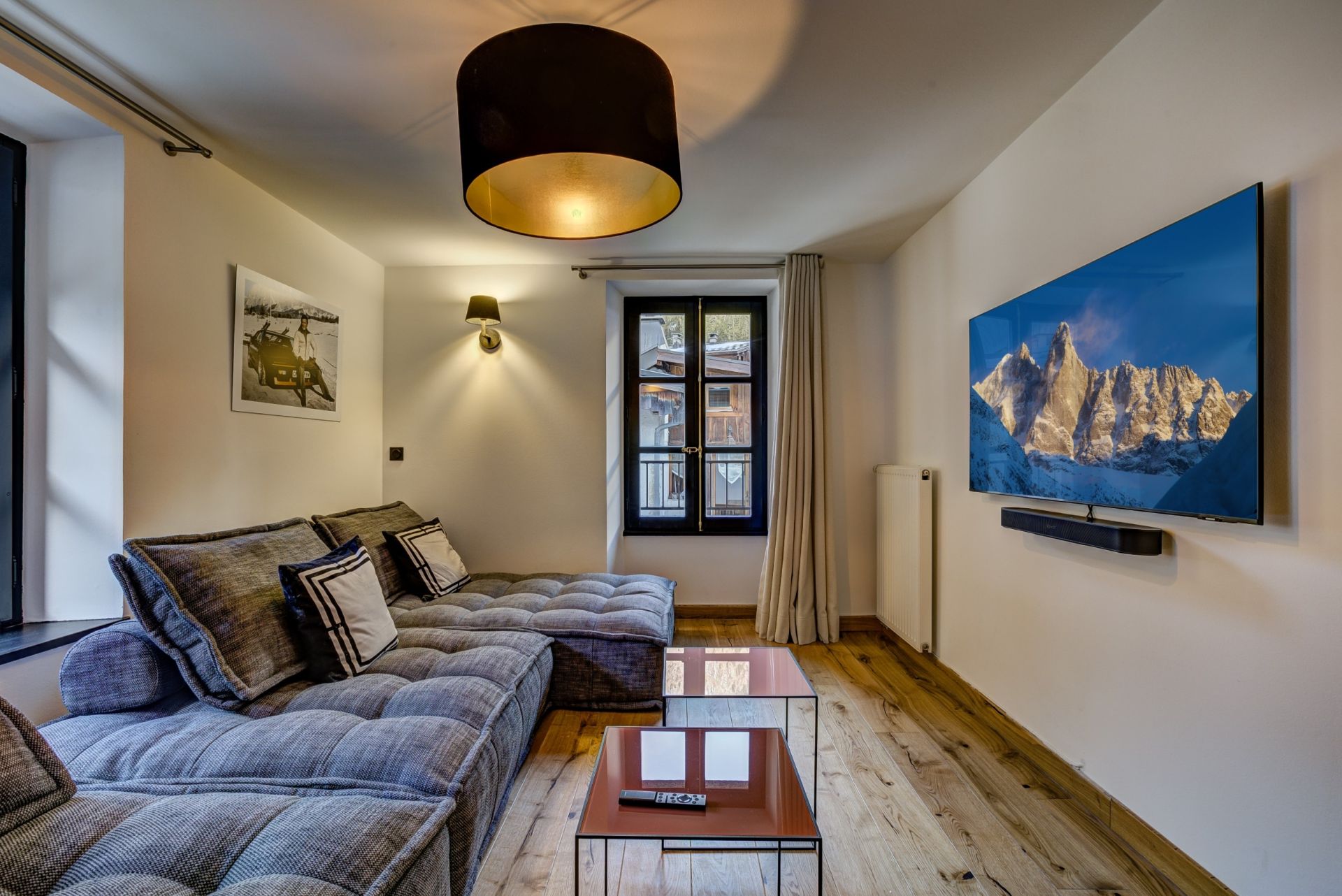 house 9 Rooms for sale on ARGENTIERE (74400)