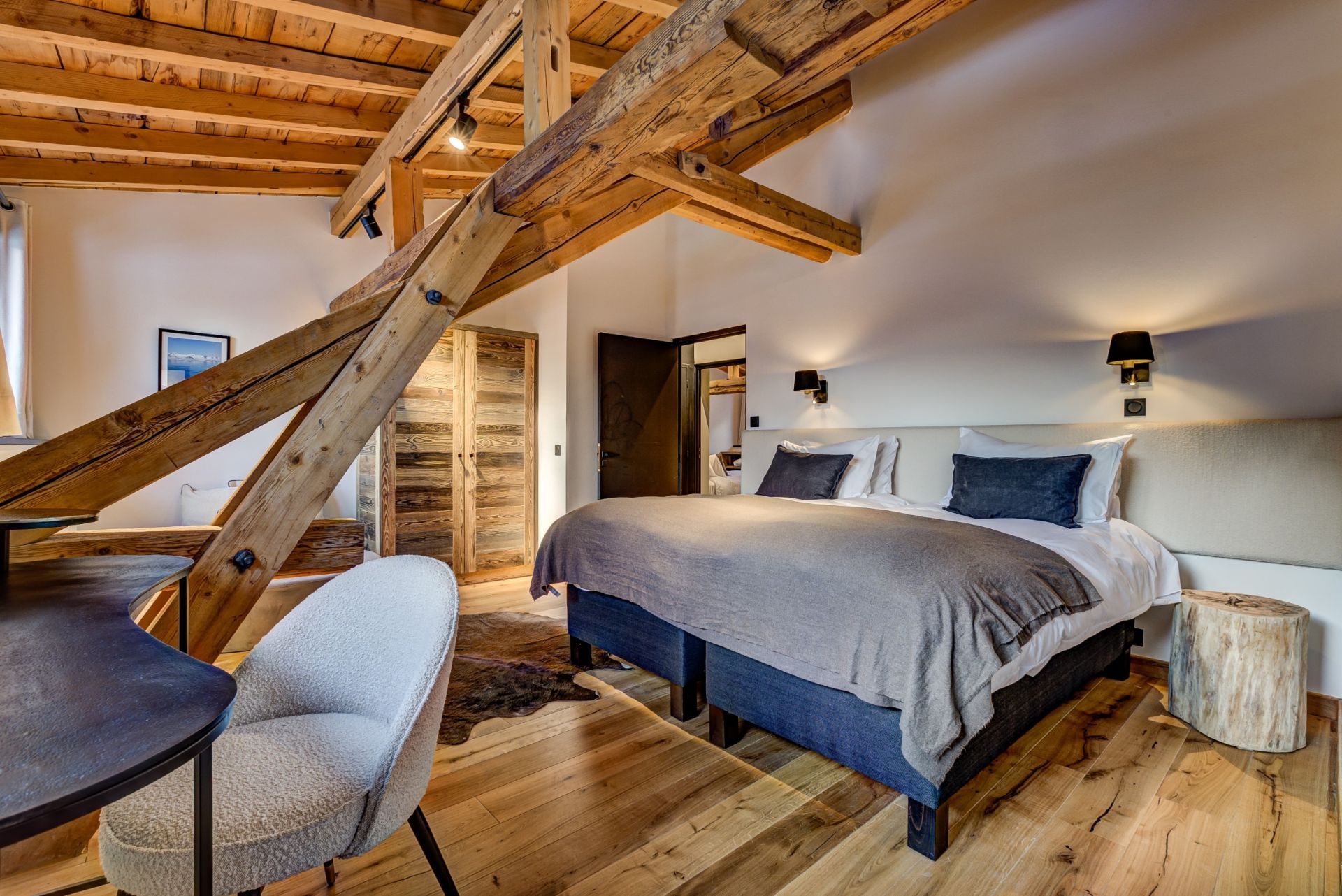 house 9 Rooms for sale on ARGENTIERE (74400)