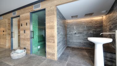 chalet 12 Rooms for sale on CHAMONIX MONT BLANC (74400)