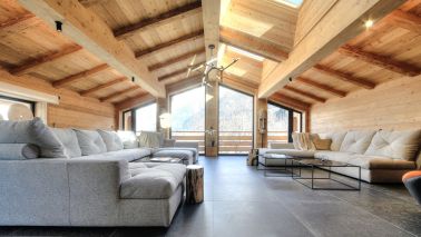 chalet 12 Rooms for sale on CHAMONIX MONT BLANC (74400)