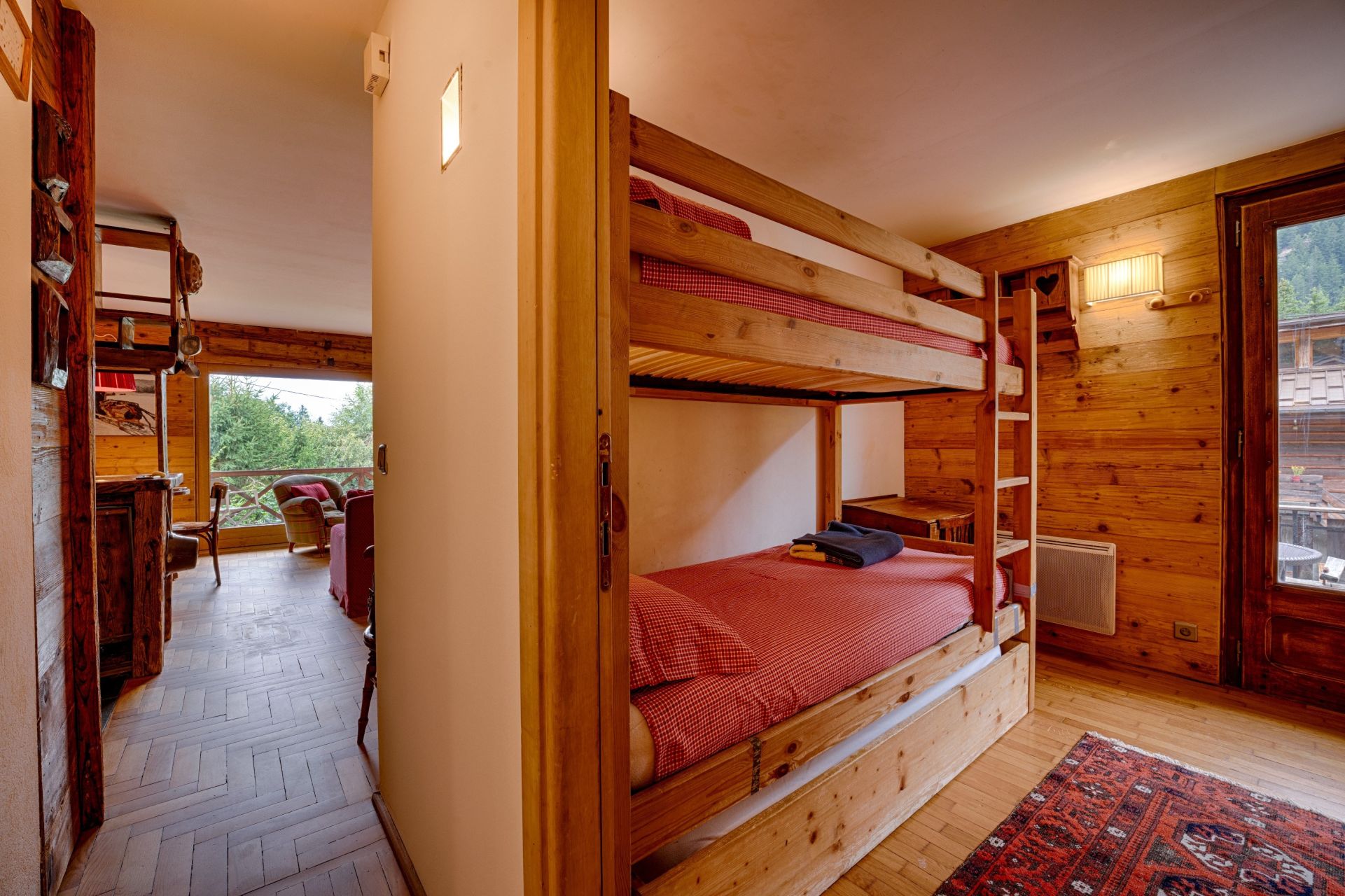 apartment 4 Rooms for sale on CHAMONIX MONT BLANC (74400)