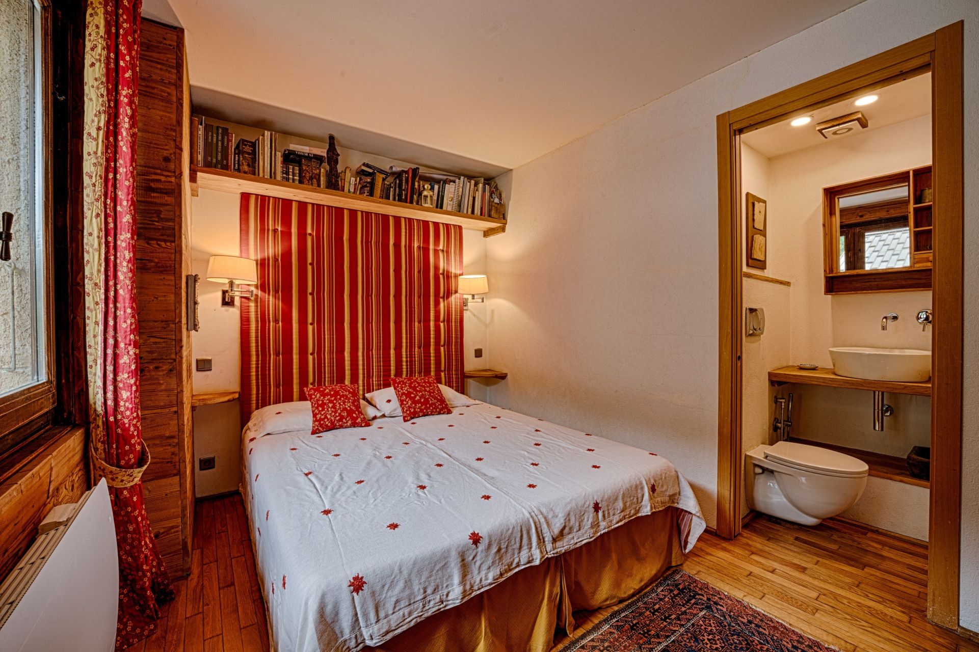 apartment 4 Rooms for sale on CHAMONIX MONT BLANC (74400)