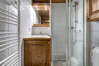 apartment 4 Rooms for sale on CHAMONIX MONT BLANC (74400)