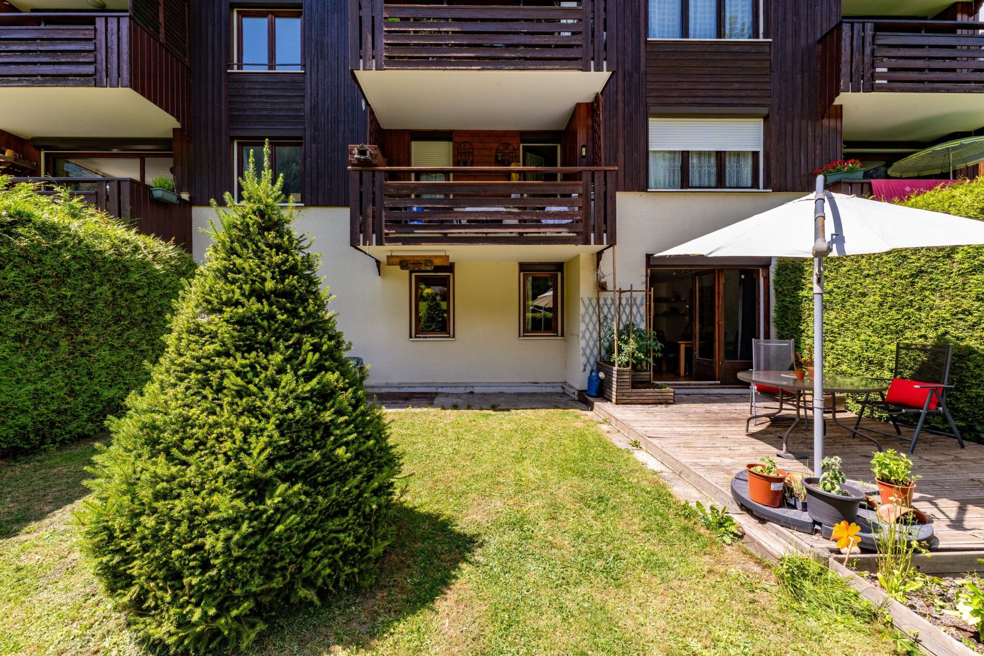 apartment 4 Rooms for sale on CHAMONIX MONT BLANC (74400)