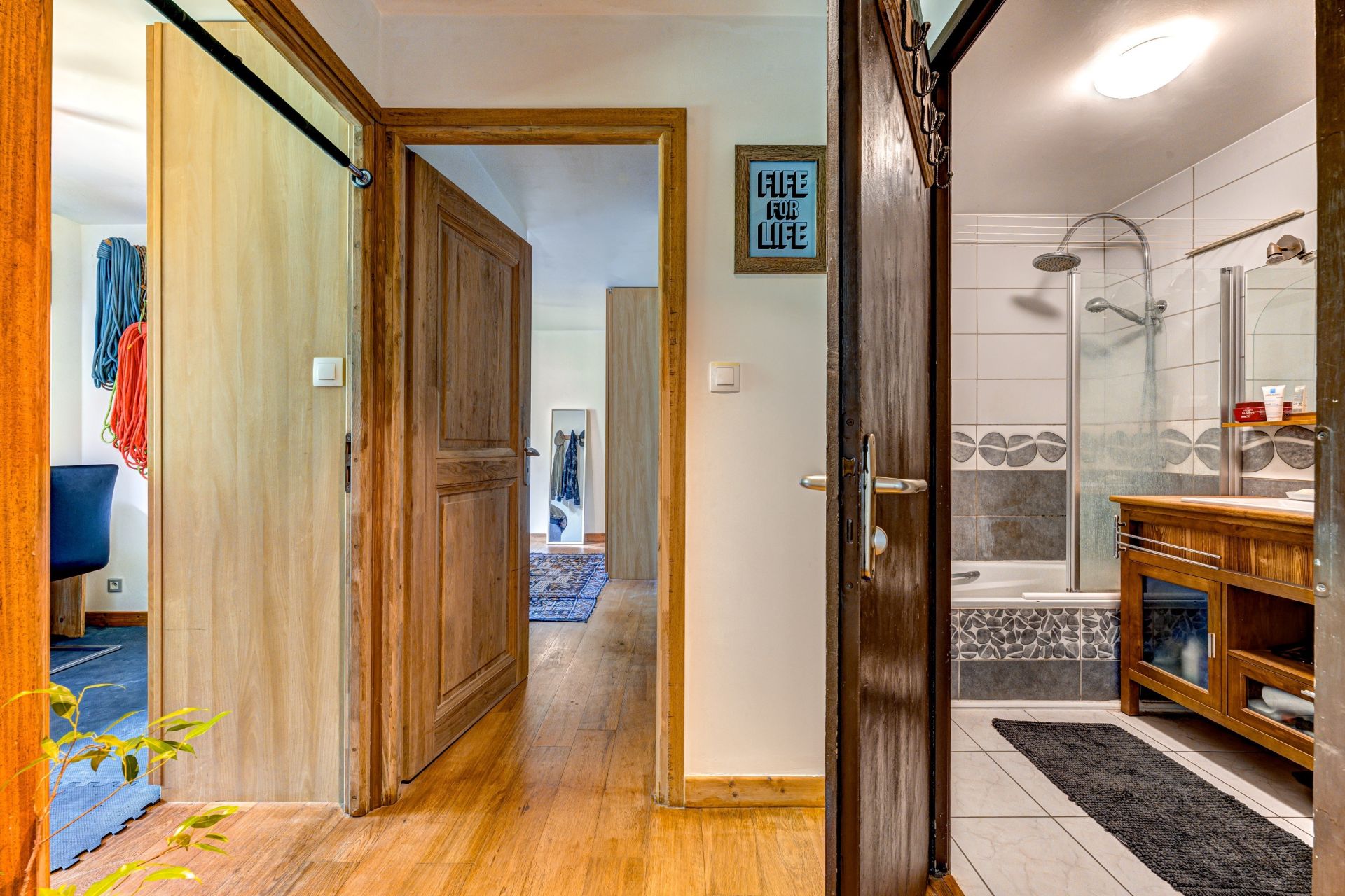 apartment 4 Rooms for sale on CHAMONIX MONT BLANC (74400)