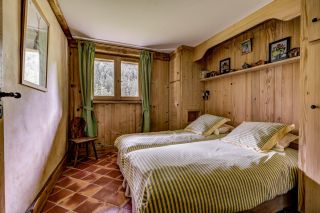chalet 9 Rooms for sale on CHAMONIX MONT BLANC (74400)