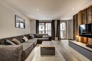 apartment 5 Rooms for sale on ARGENTIERE (74400)