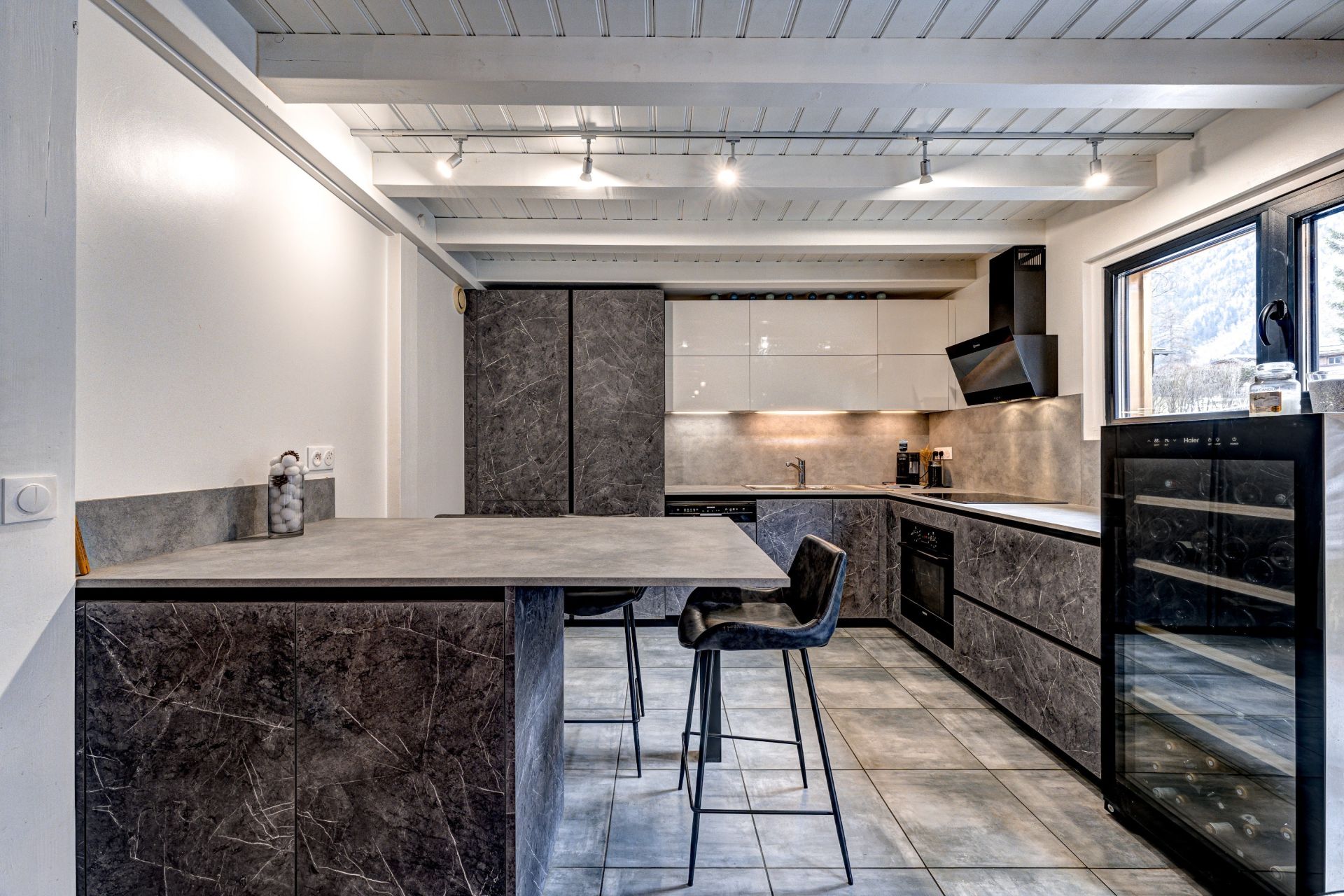 chalet 5 Rooms for sale on CHAMONIX MONT BLANC (74400)