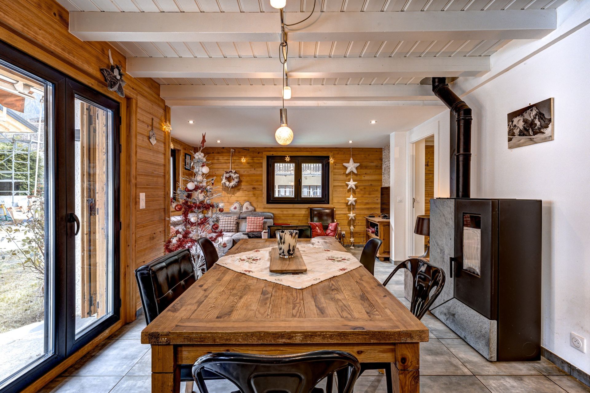 chalet 5 Rooms for sale on CHAMONIX MONT BLANC (74400)