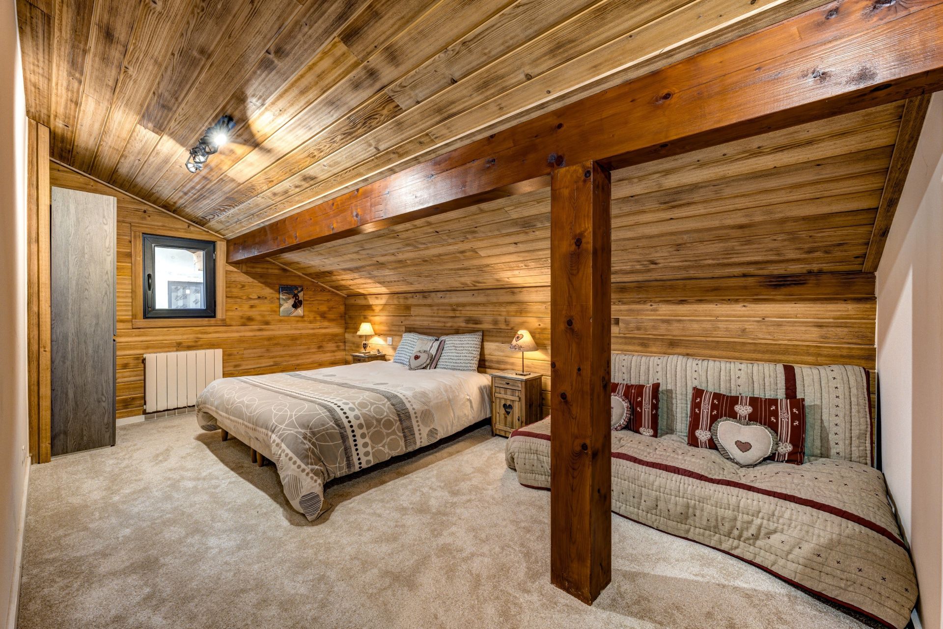 chalet 5 Rooms for sale on CHAMONIX MONT BLANC (74400)