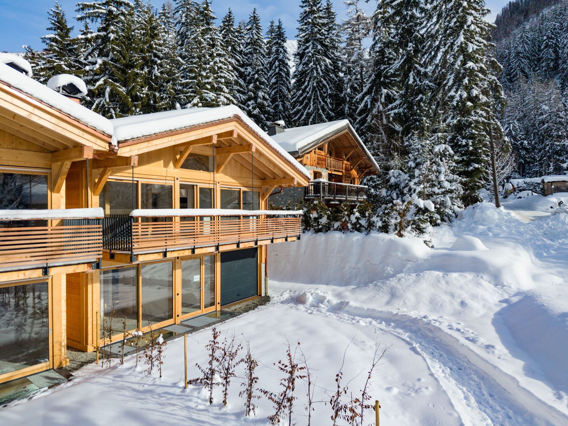 chalet 7 Rooms for sale on ARGENTIERE (74400)