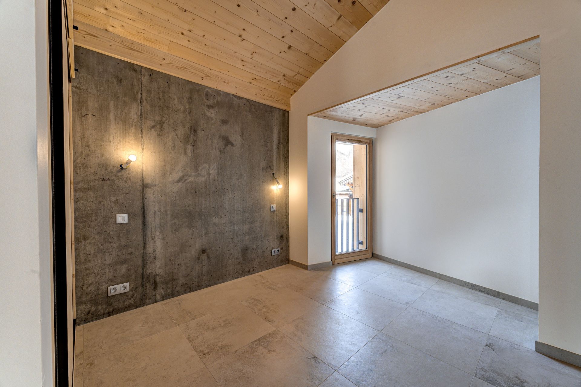 chalet 7 Rooms for sale on ARGENTIERE (74400)