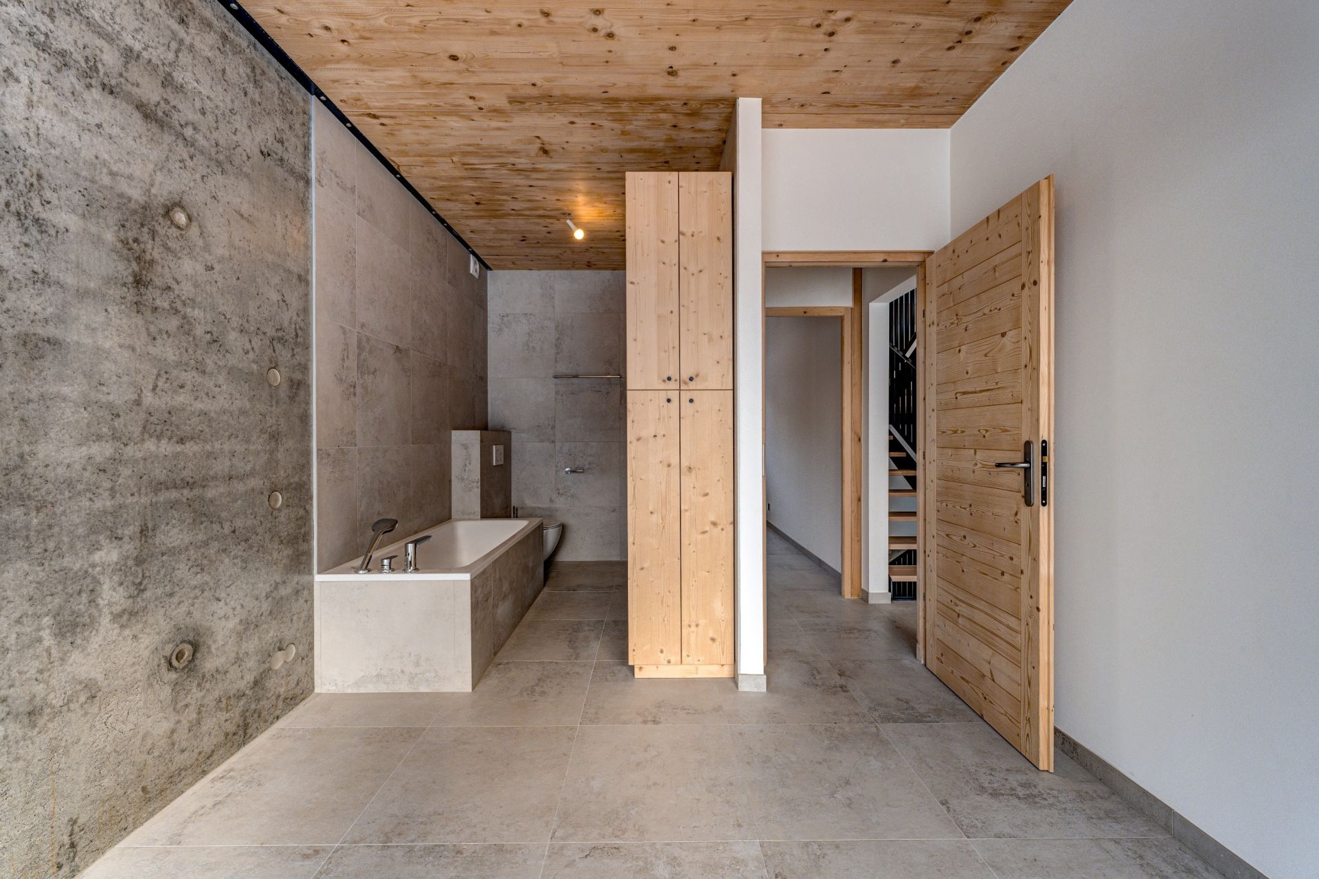 chalet 7 Rooms for sale on ARGENTIERE (74400)