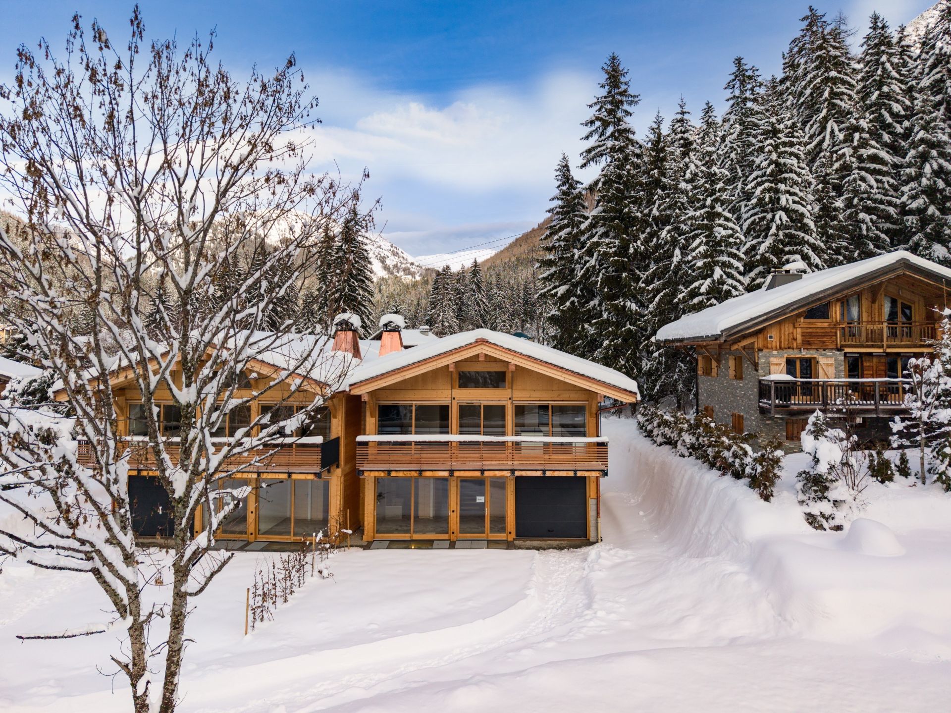 chalet 7 Rooms for sale on ARGENTIERE (74400)