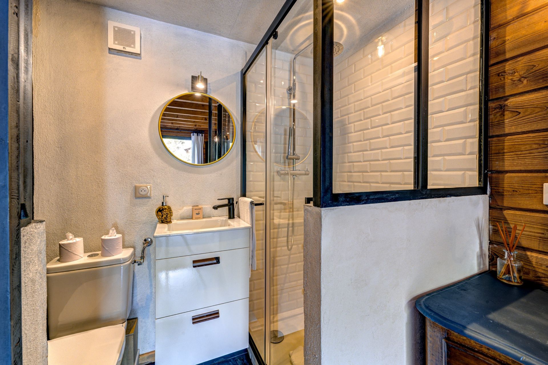 chalet 6 Rooms for sale on CHAMONIX MONT BLANC (74400)