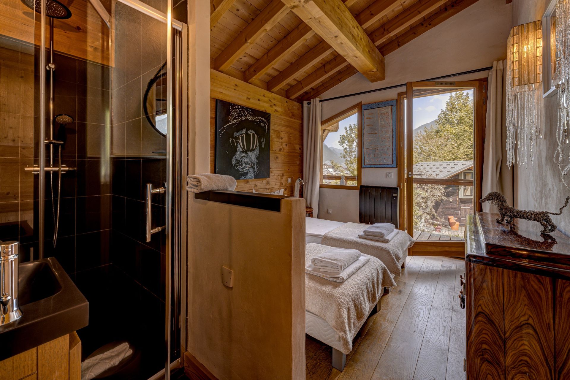 chalet 6 Rooms for sale on CHAMONIX MONT BLANC (74400)