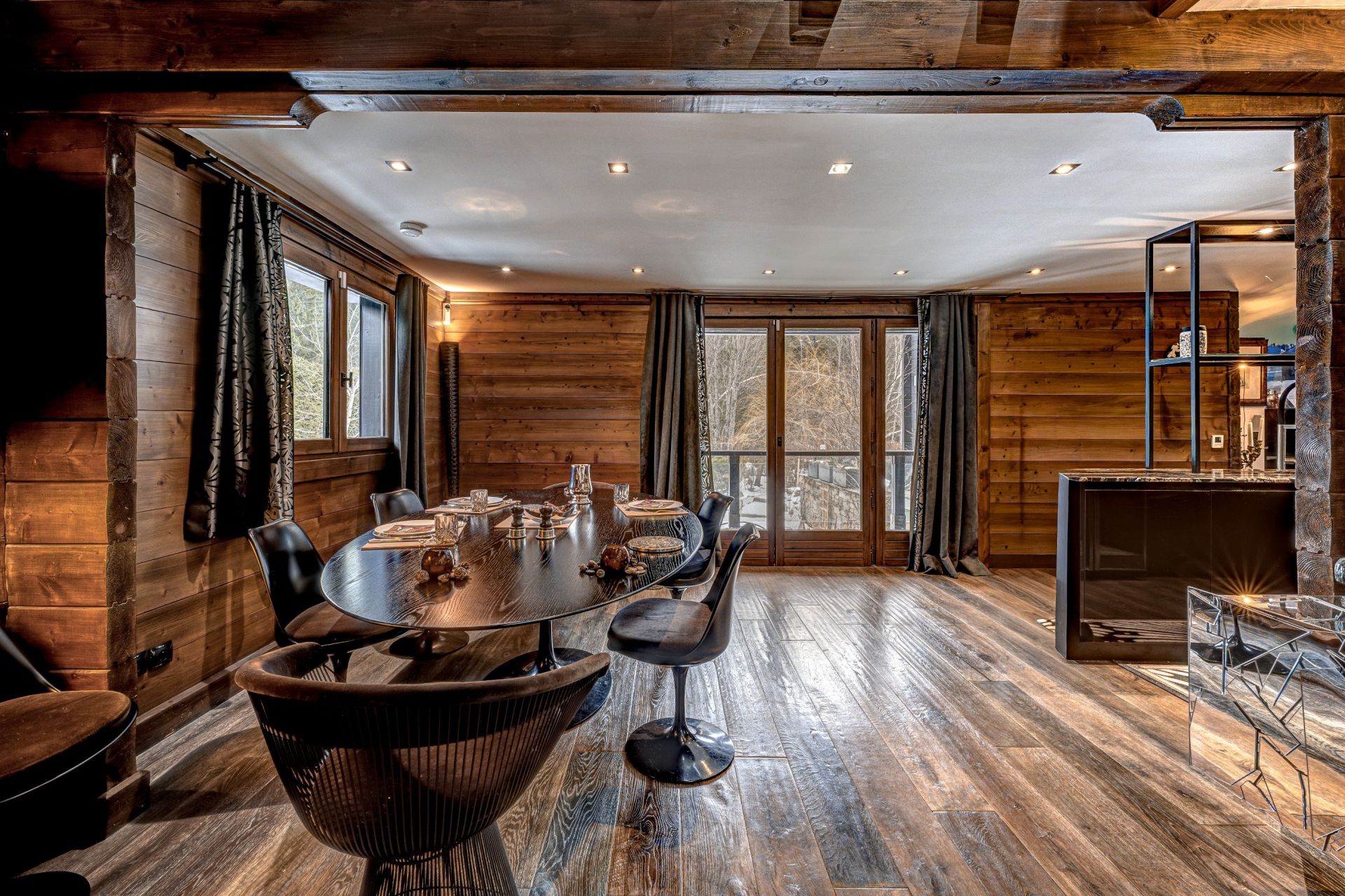 chalet 7 Rooms for sale on CHAMONIX MONT BLANC (74400)