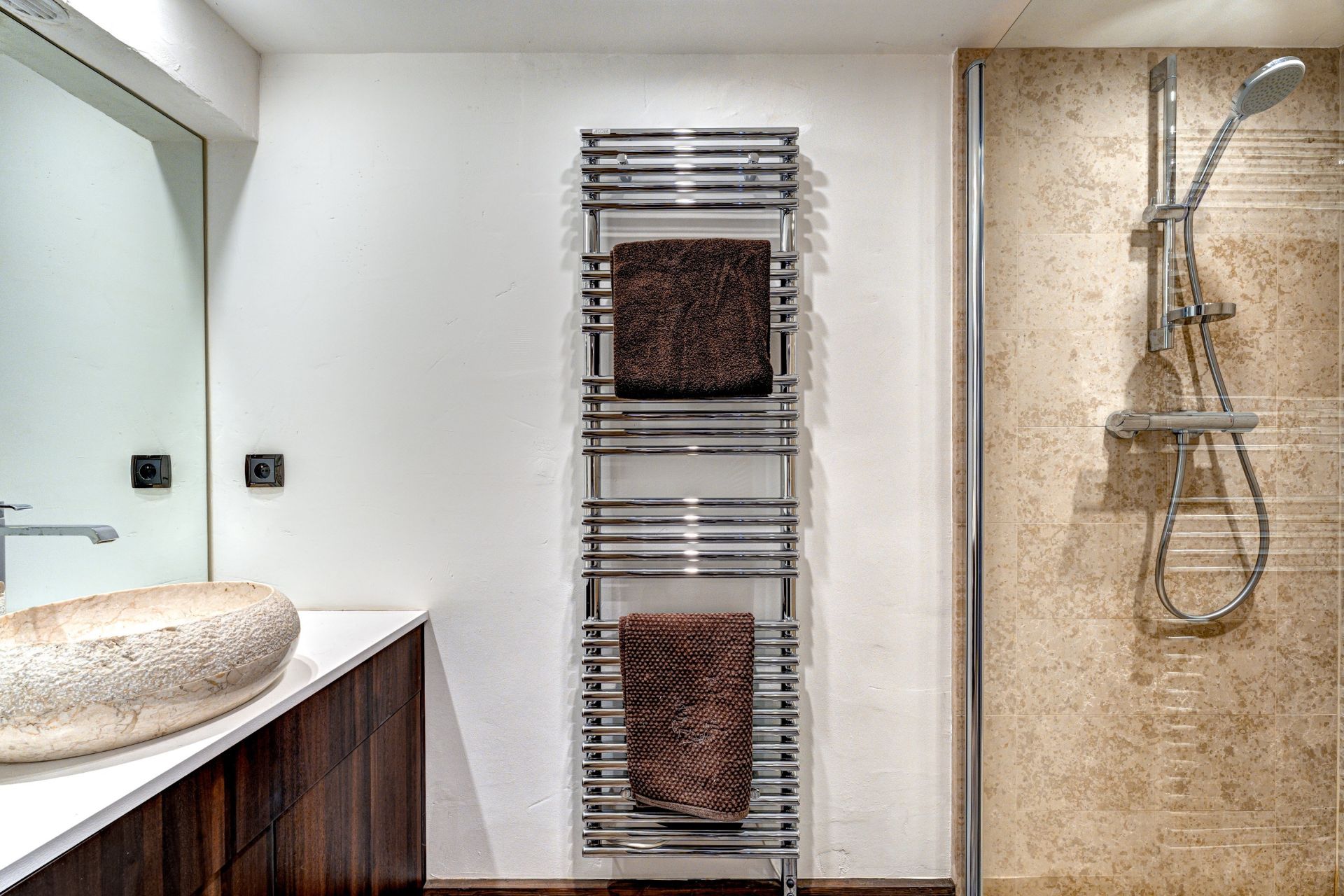 chalet 7 Rooms for sale on CHAMONIX MONT BLANC (74400)