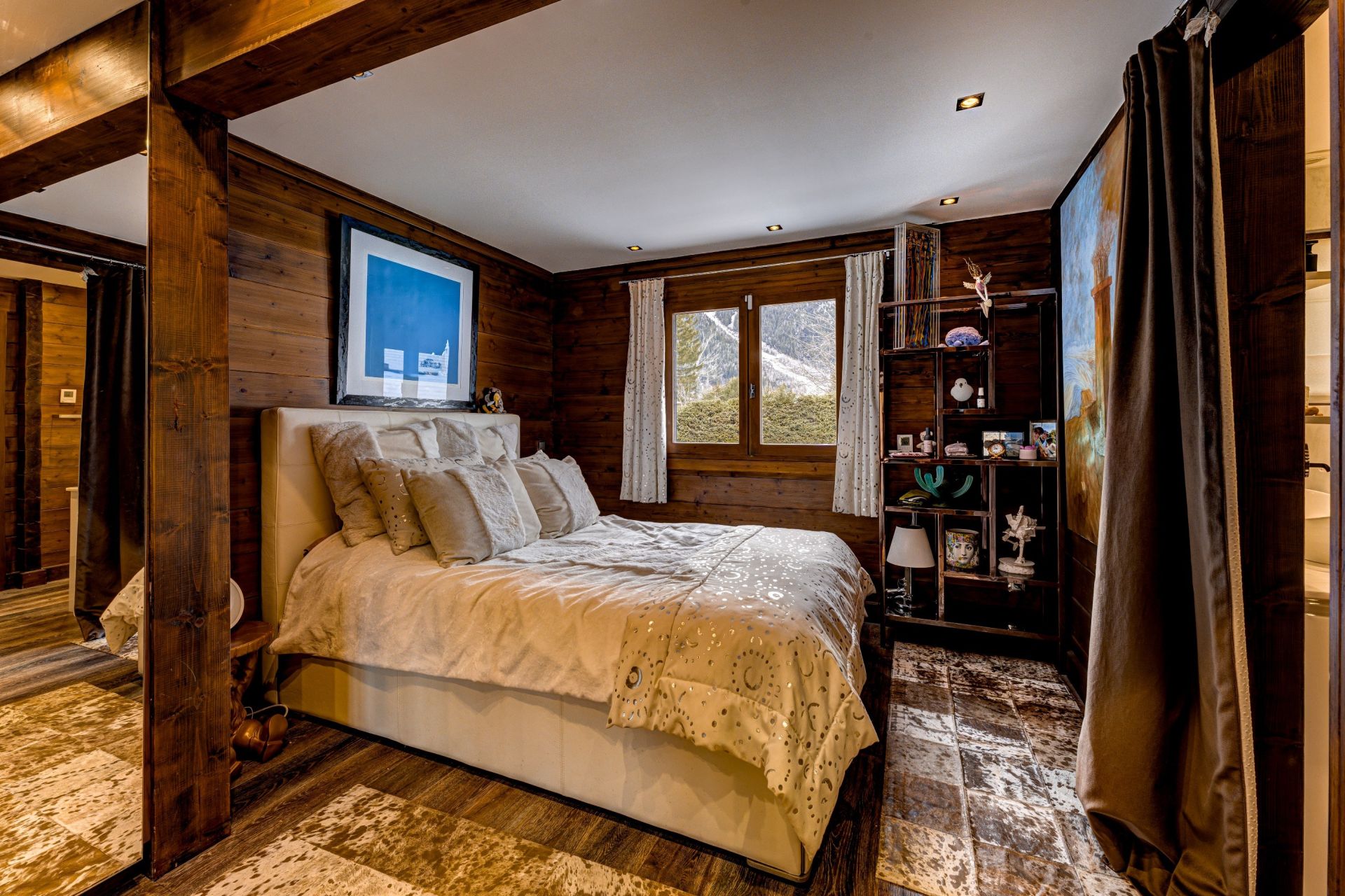 chalet 7 Rooms for sale on CHAMONIX MONT BLANC (74400)