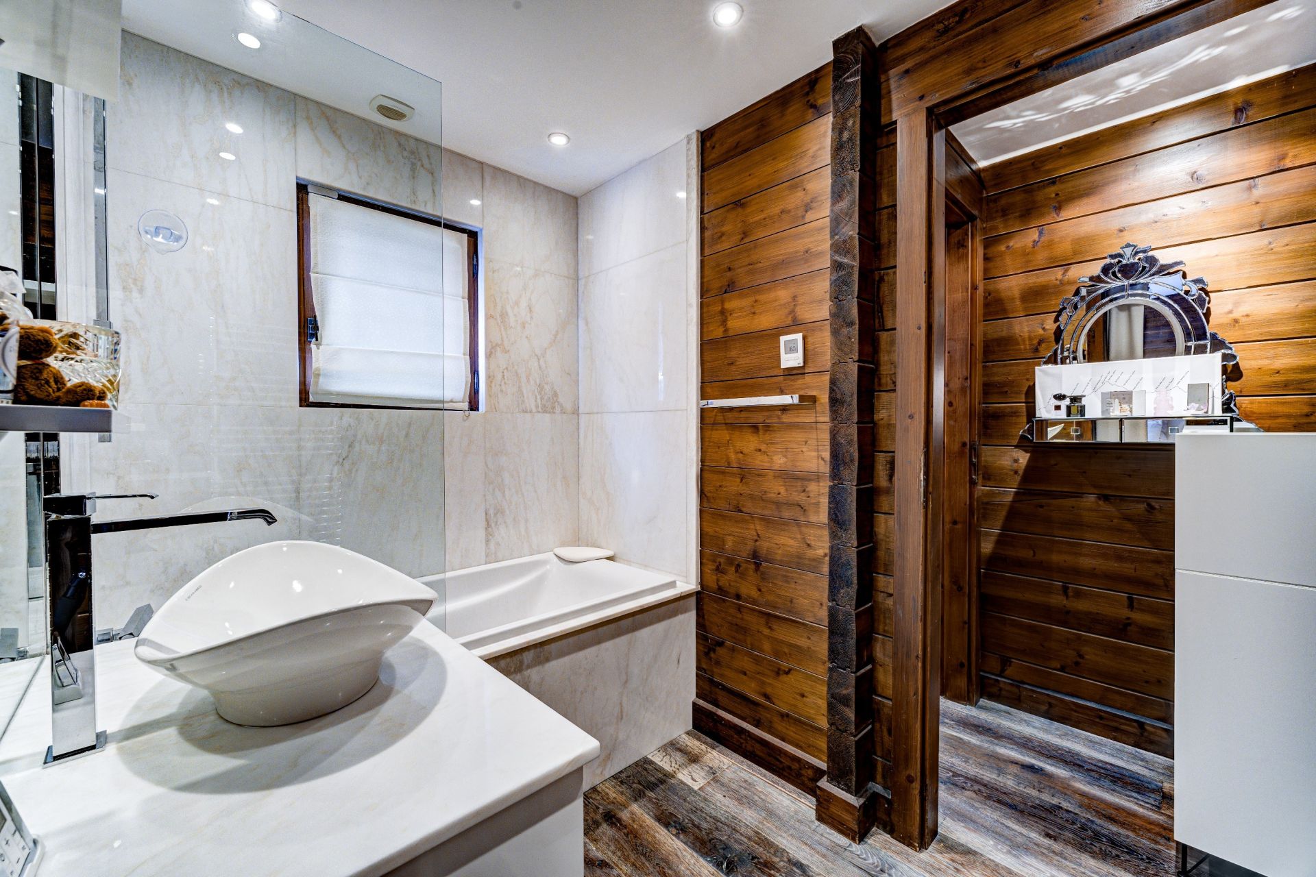 chalet 7 Rooms for sale on CHAMONIX MONT BLANC (74400)