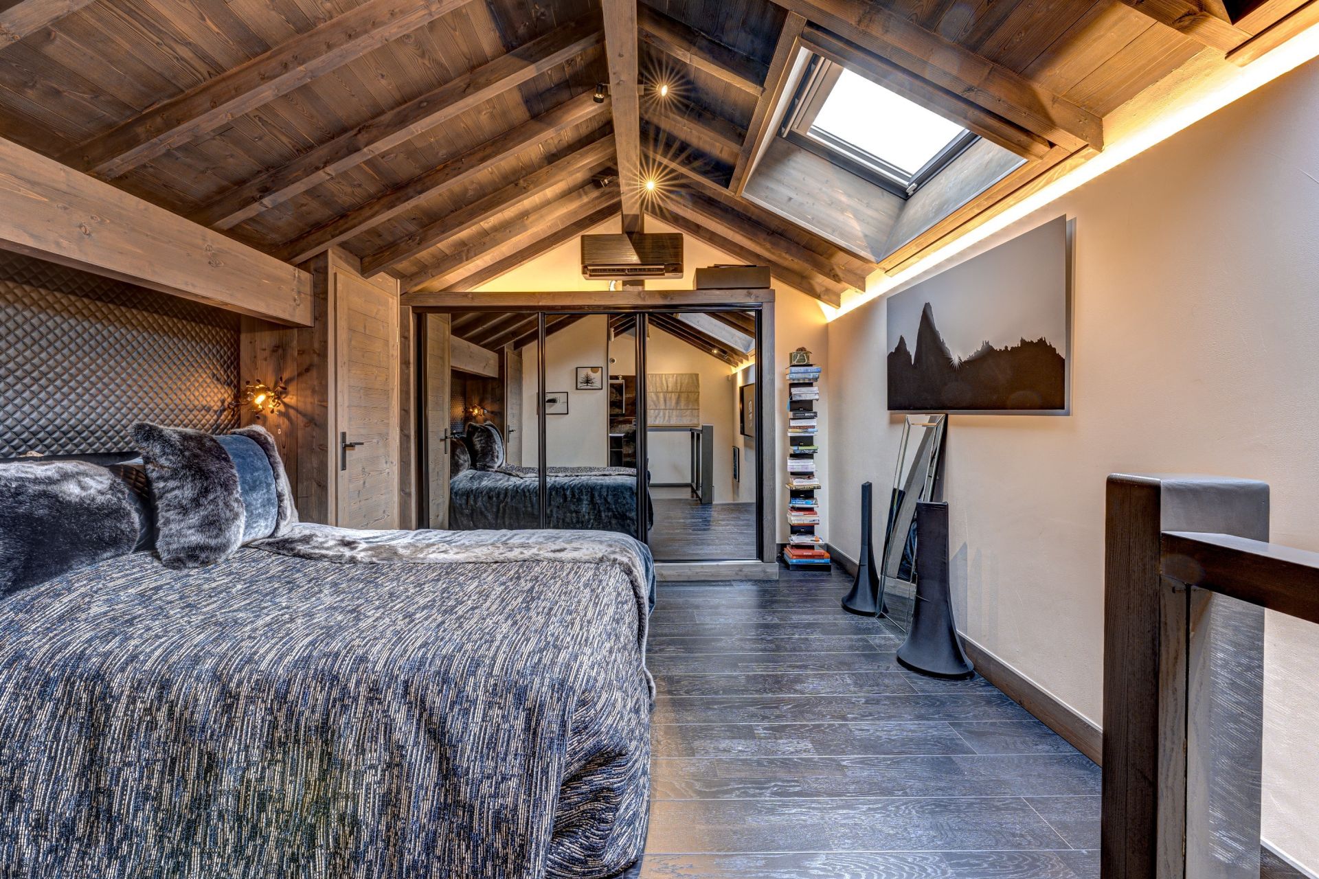 chalet 7 Rooms for sale on CHAMONIX MONT BLANC (74400)