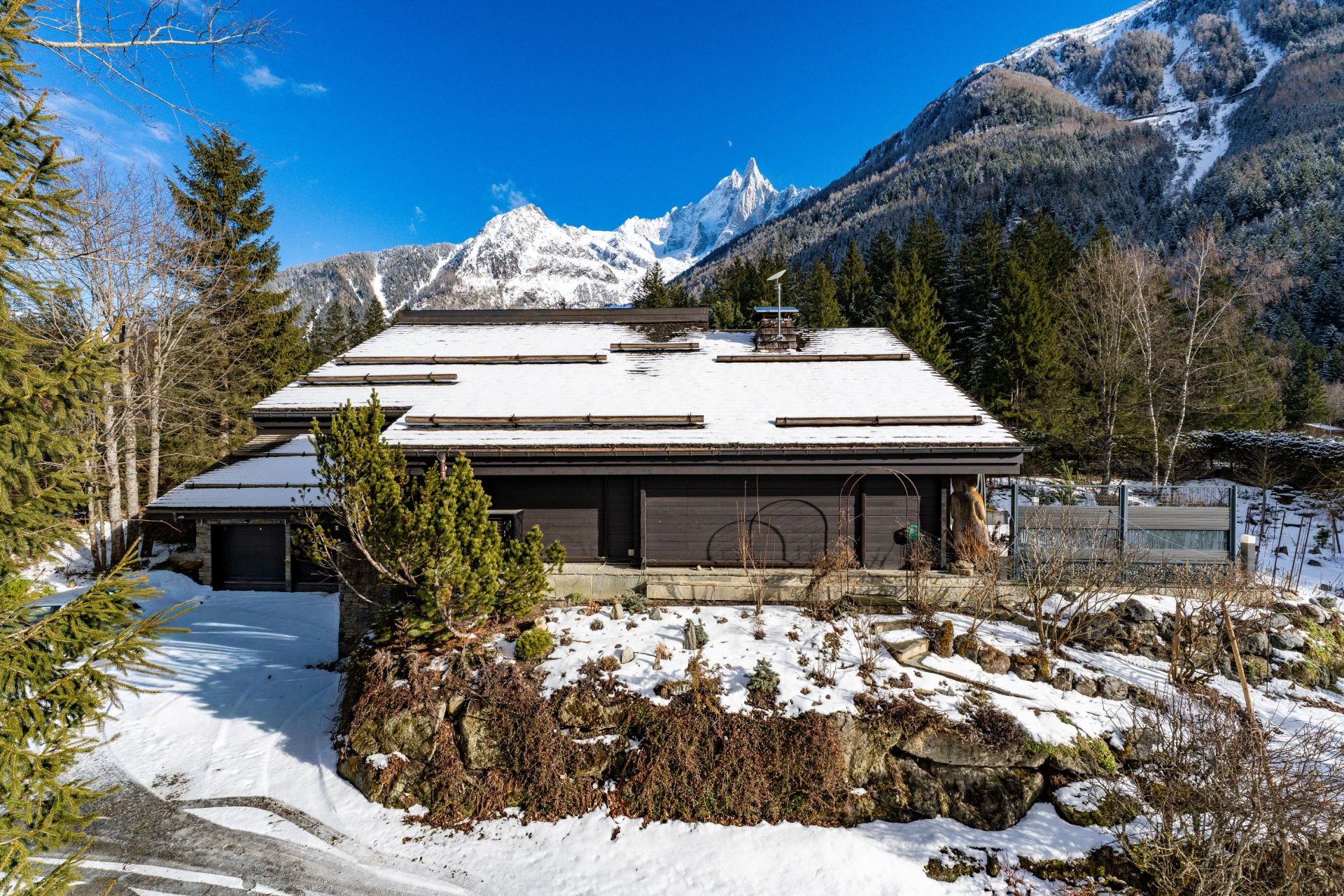 chalet 7 Rooms for sale on CHAMONIX MONT BLANC (74400)
