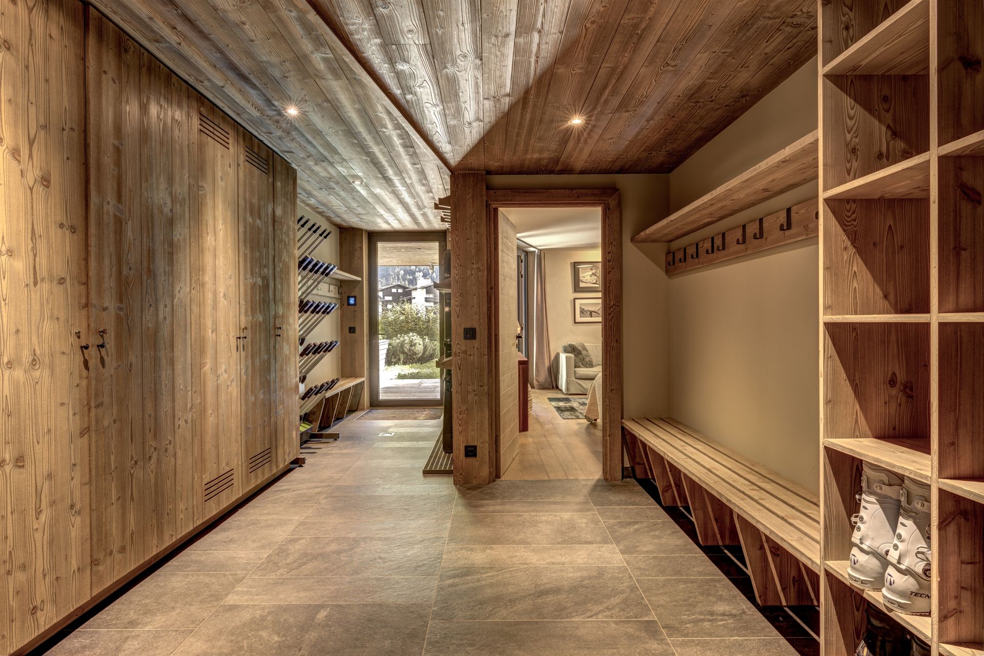 chalet 12 Rooms for sale on CHAMONIX MONT BLANC (74400)