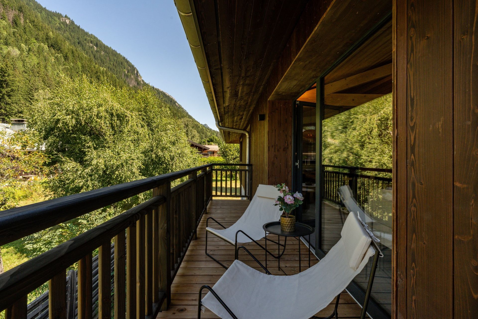 apartment 4 Rooms for sale on CHAMONIX MONT BLANC (74400)