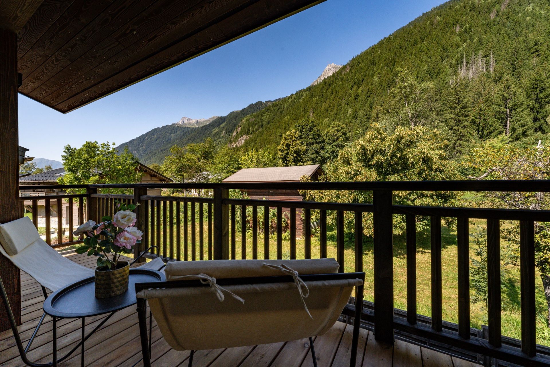 apartment 4 Rooms for sale on CHAMONIX MONT BLANC (74400)