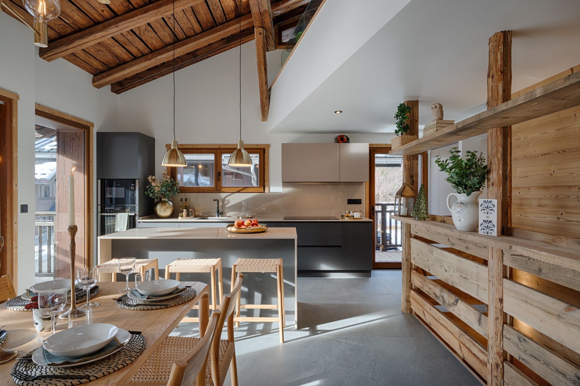 chalet 5 Rooms for sale on CHAMONIX MONT BLANC (74400)