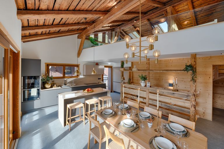 chalet 5 Rooms for sale on CHAMONIX MONT BLANC (74400)