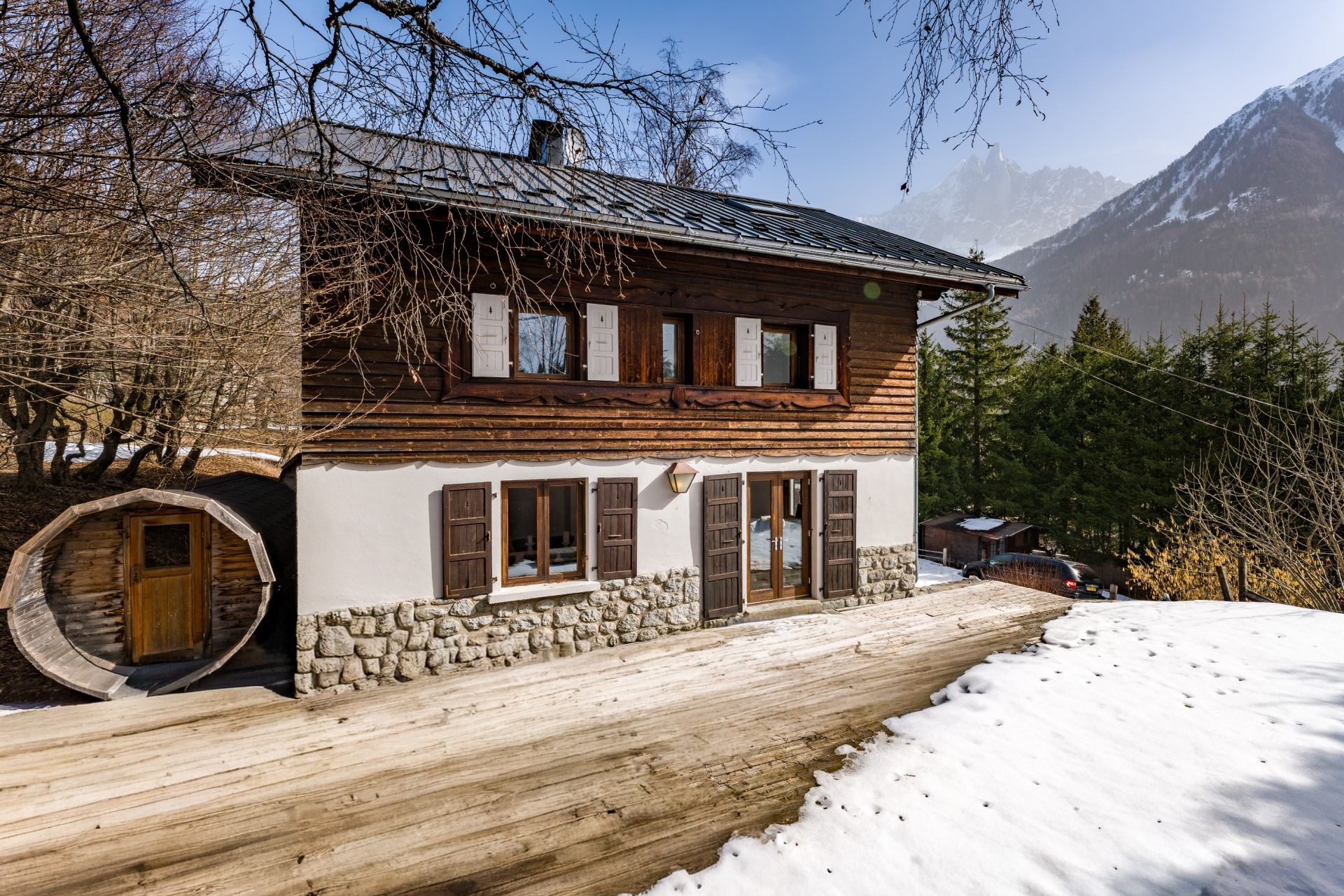 chalet 10 Rooms for sale on CHAMONIX MONT BLANC (74400)