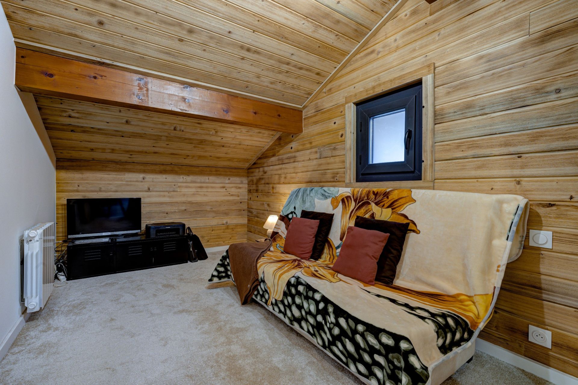 chalet 5 Rooms for sale on CHAMONIX MONT BLANC (74400)