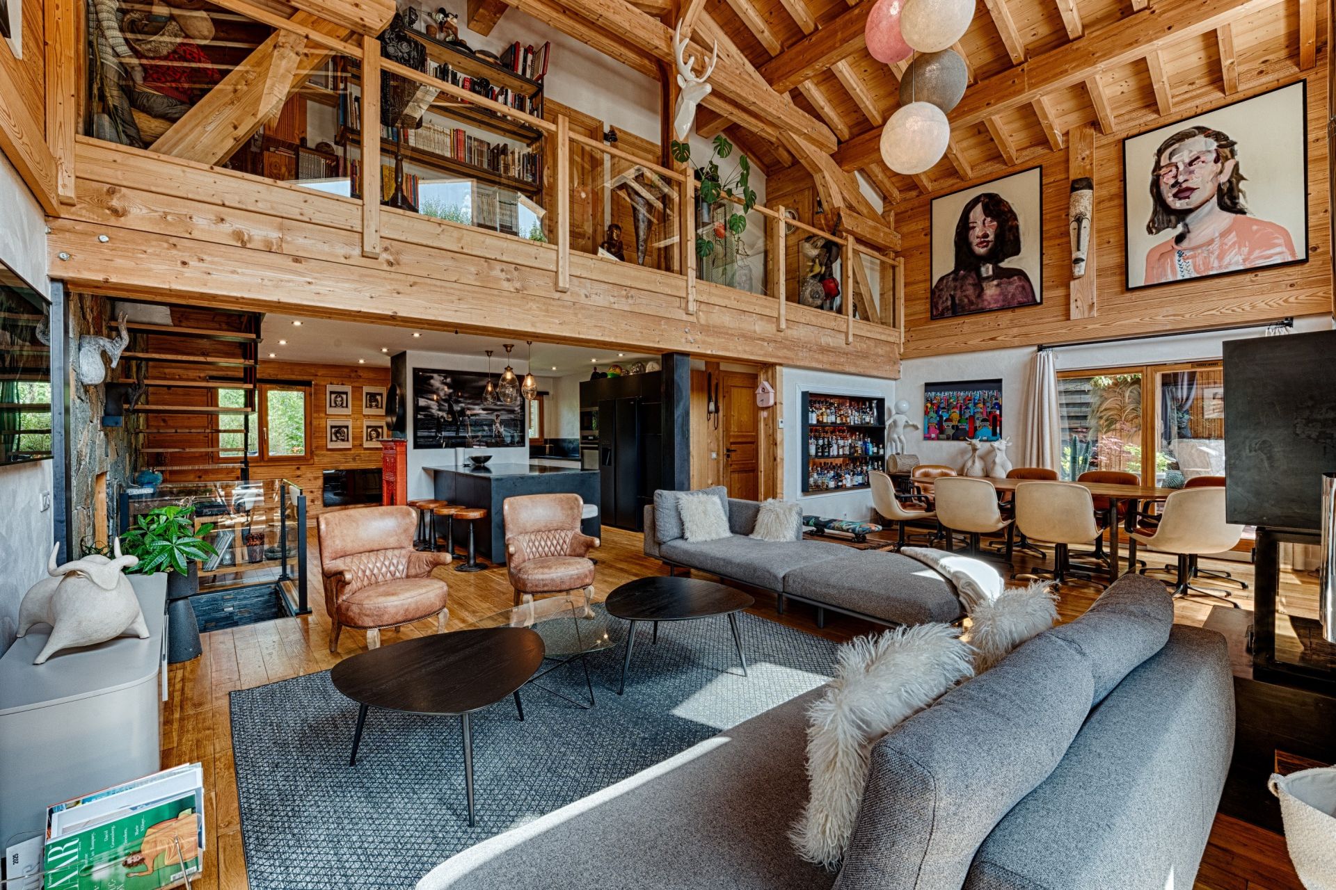 chalet 6 Rooms for sale on CHAMONIX MONT BLANC (74400)